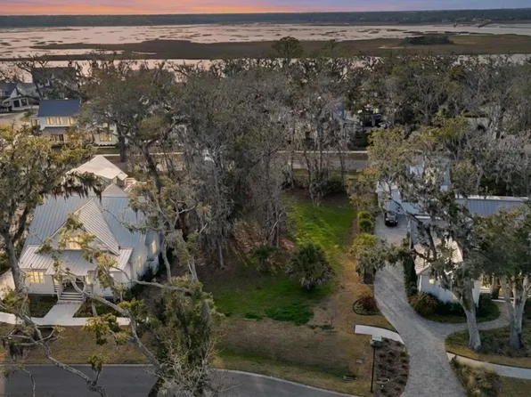 73 Broadbent Way, Fernandina Beach, FL 32034