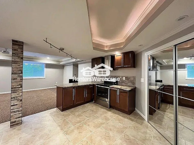 15861 Linden St — Photo 30