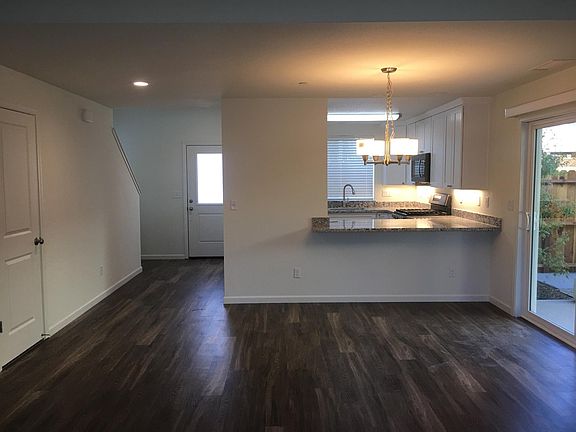 4th image of 840 W Napa St #D
