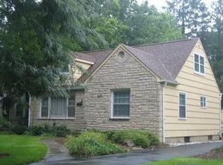 1674 Berkshire Rd, Columbus, OH 43221