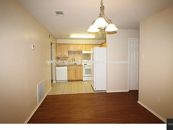5th image of 1934 W Sanford St APT B