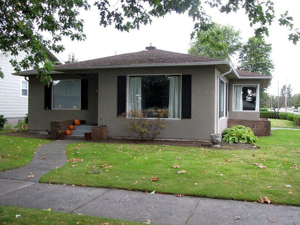 Front entry, large windows!