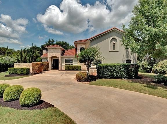 5th image of 135 The Hills Dr
