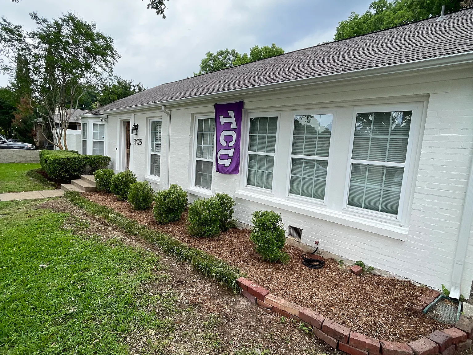 3425 Rogers Ave — Photo 2