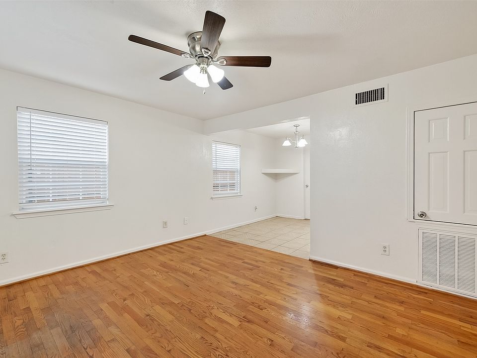 1st image of 115 Aurora St APT 1