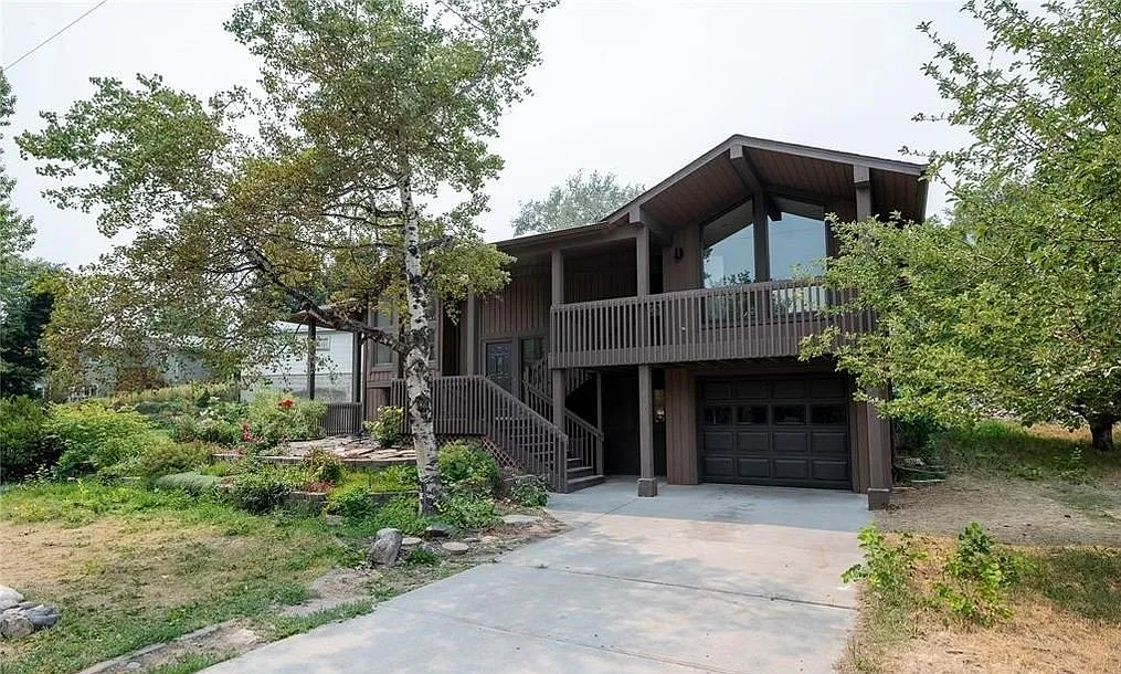 2 bed, 1.0 bath, $2,700 — Photo 1