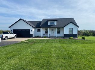 5202 Spring Valley Dr, Farmington, MO 63640