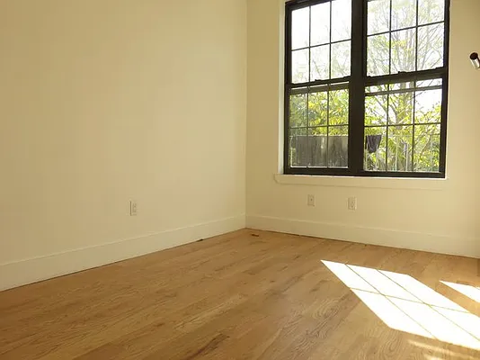 Rented by Rennit Inc. | media 81