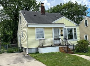 370 Bird Ave, Birmingham, MI 48009