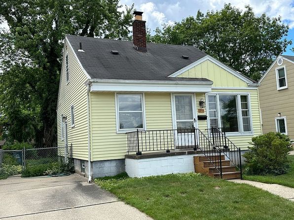370 Bird Ave