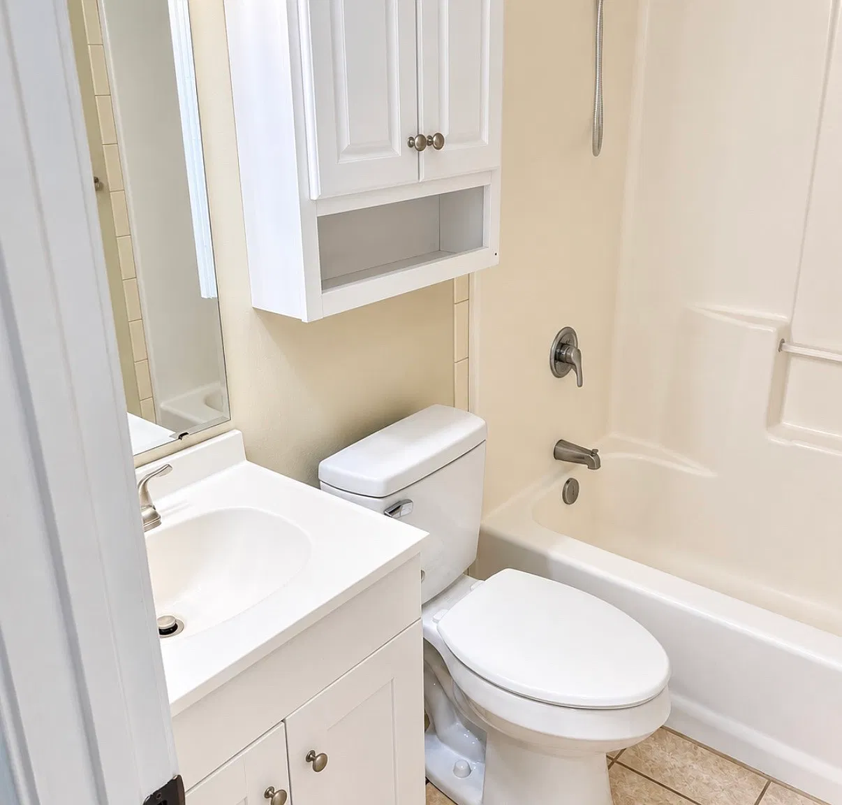 3 bed, 1483 sqft, $2,200 — Photo 4