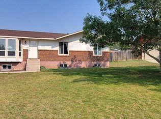 106 Zuni Ct, Evanston, WY 82930