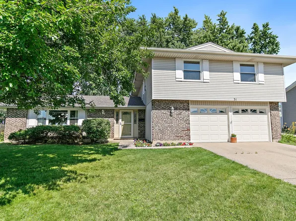 31 S Salem Dr, Schaumburg, IL 60193