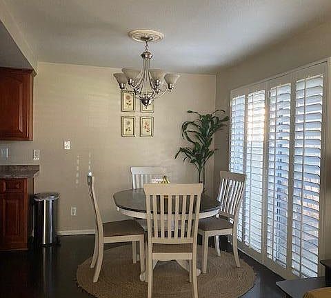 5th image of 1047 W Francis St APT A