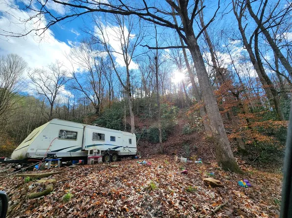 1134 Long Branch Rd, Marble, NC 28905