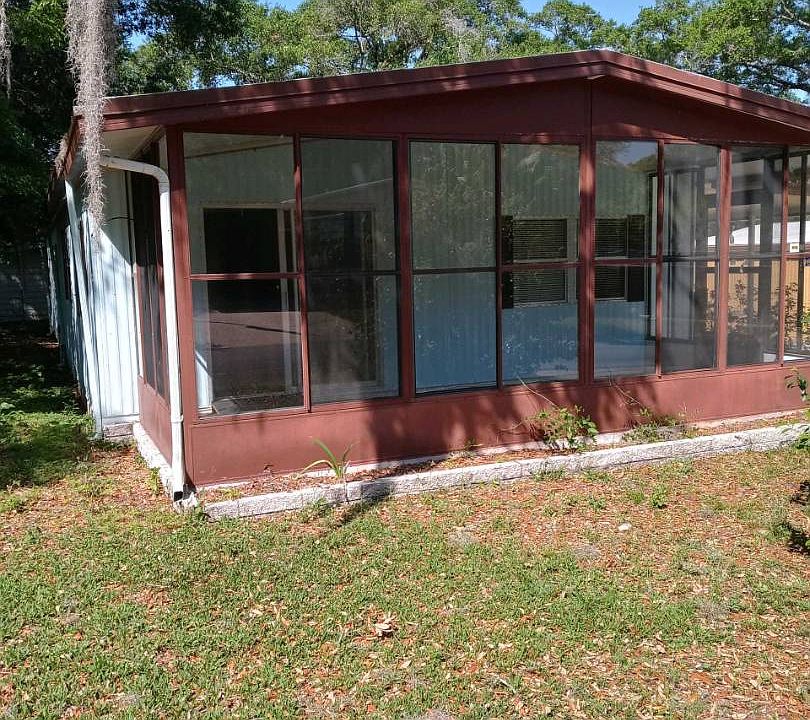 1st image of 134 Oak Ln