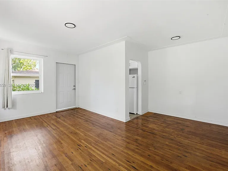 101 NW 74th St #4 — Photo 3