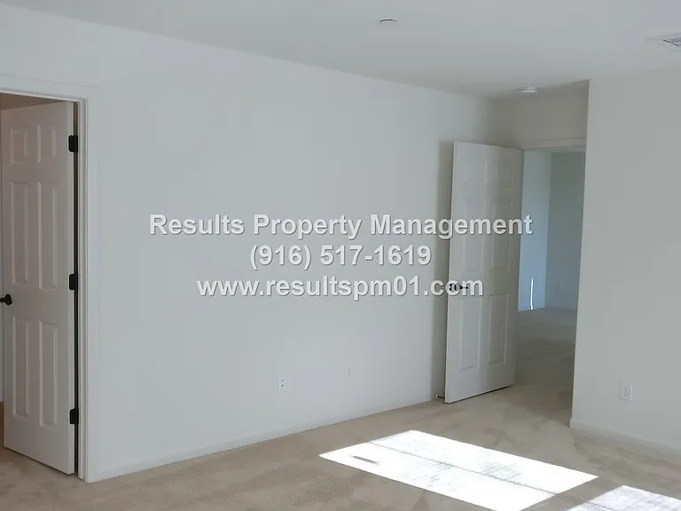 4329 Gentry Way — Photo 33