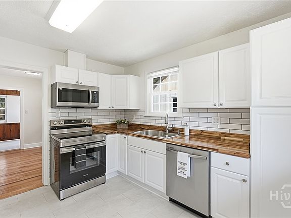 4th image of 2324 E 40th Street