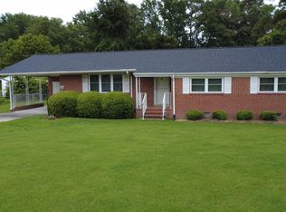 1046 Saint Andrews St, Jamesville, NC 27846