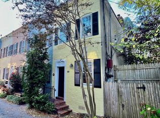 2 Pomander Walk NW, Washington, DC 20007