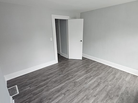 3rd image of 45 Klagg Ave
