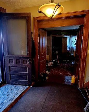 5th image of 621 Vine St