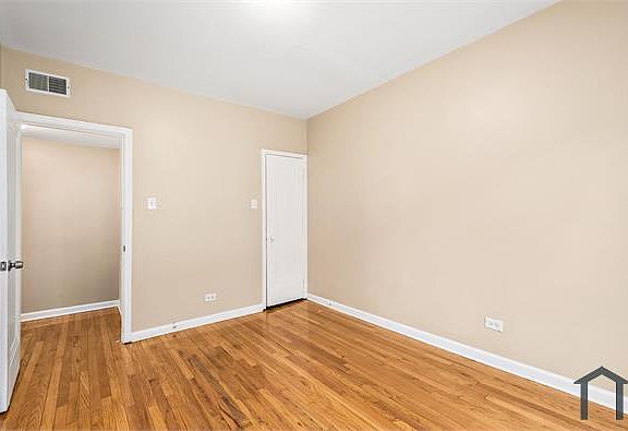 5th image of 8055 S Manistee Ave APT 1W