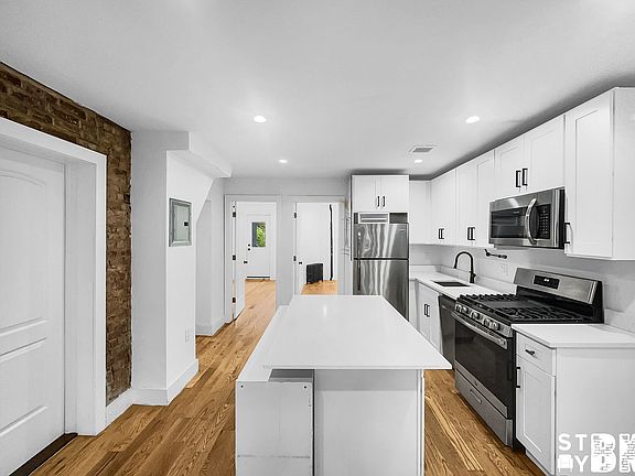 2nd image of 70 Halsey St #1R