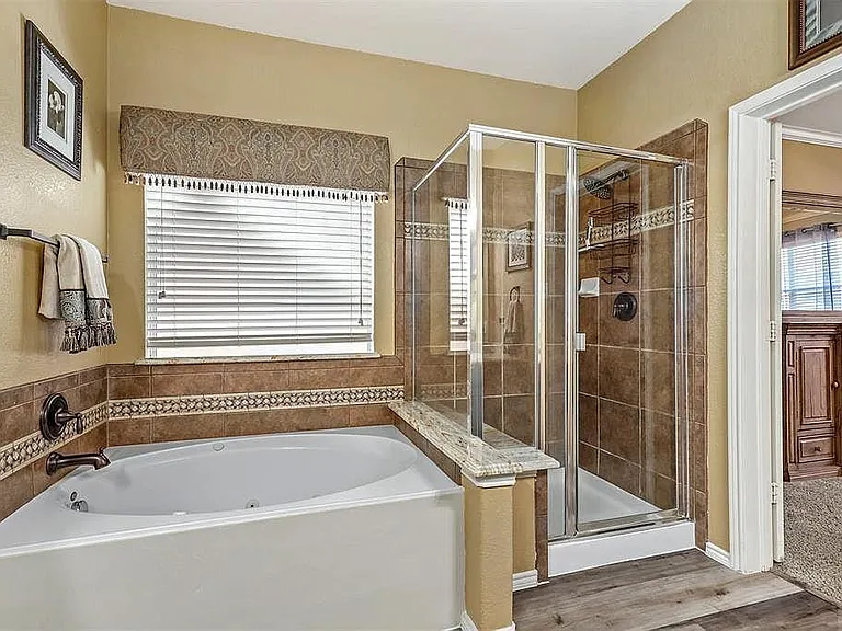 4345 Mountain Crest Dr — Photo 9
