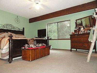 5th image of 10950 SE Southworth Dr