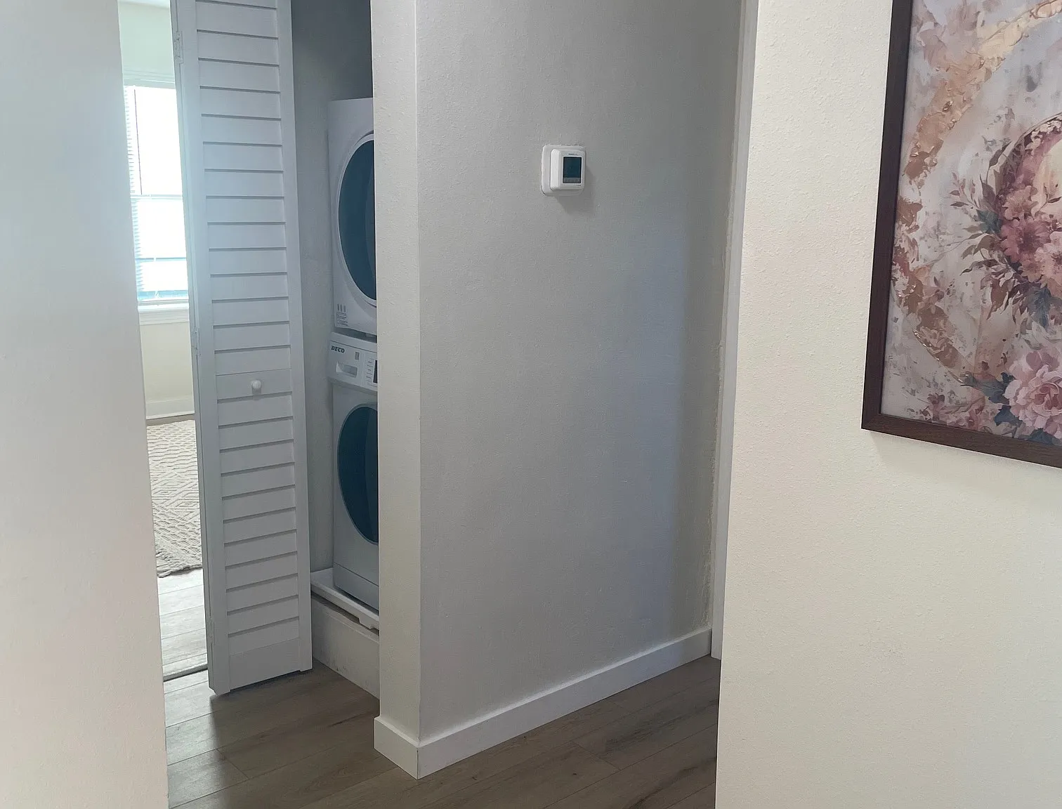 2 bed, 1100 sqft, $2,400 — Photo 1