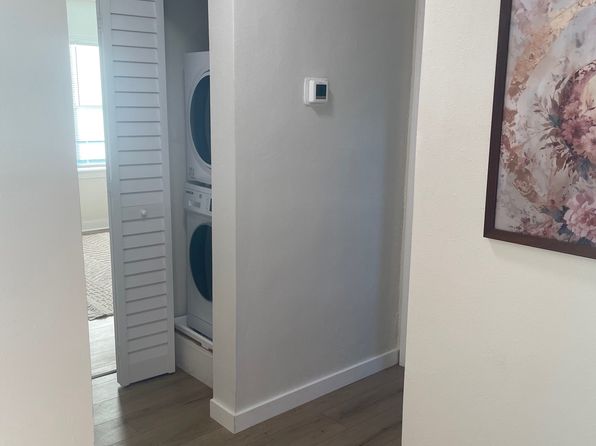 221 S Hale Ave APT B