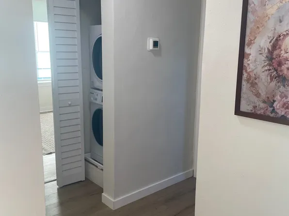 221 S Hale Ave APT B, Tampa, FL 33609