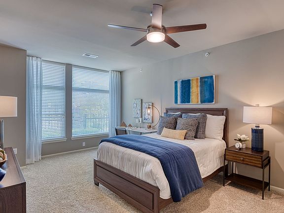 5th image of 1050 Jefferson St #7-7101