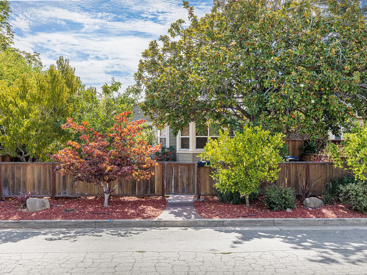 334 San Juan Ave — Photo 4