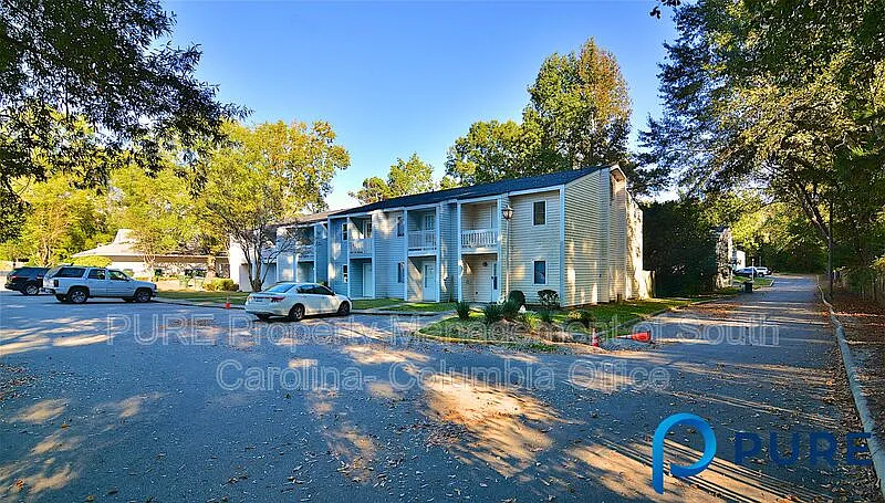2 bed, 1.5 bath, 1194 sqft, $1,035 — Photo 3