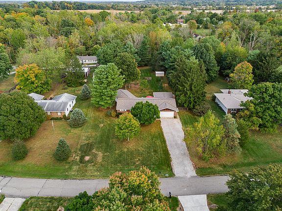 5th image of 6190 Douglas Dr