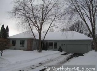 9840 Aquila Rd, Bloomington, MN 55438