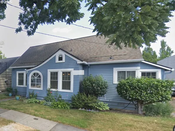 115 NW 9th St, McMinnville, OR 97128