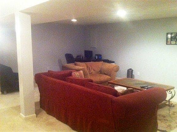 4th image of 3733 Thorngate Dr
