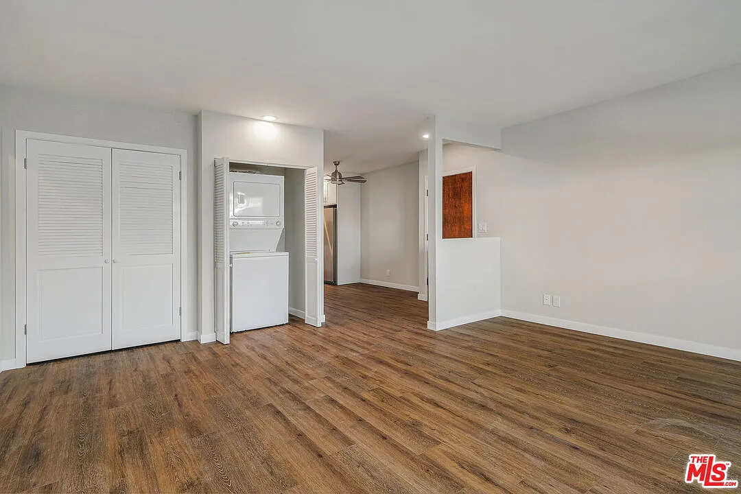 3 bed, 2.0 bath, $4,950 — Photo 3