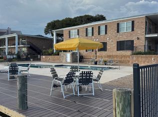 3535 Nasa Road 1 Pkwy #40, Seabrook, TX 77586