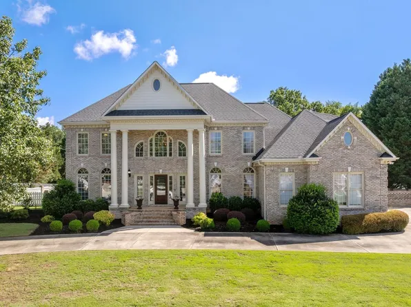 3 Charlestonplace Ct, Greenville, SC 29615