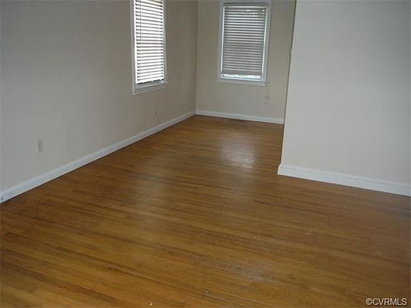 2nd image of 2716 Pickett St