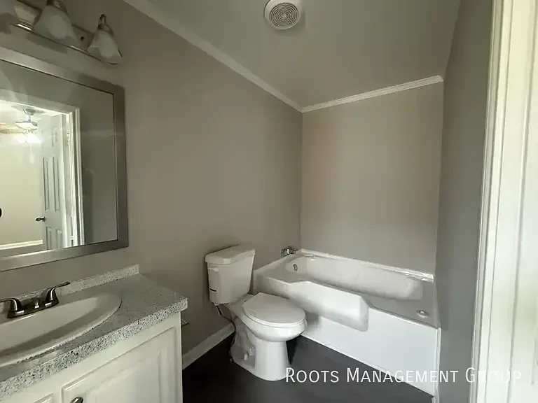 15750 Clarke Springs Dr #15750C — Photo 15