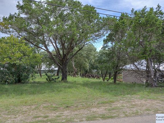 2nd image of 1022 Paradise Dr