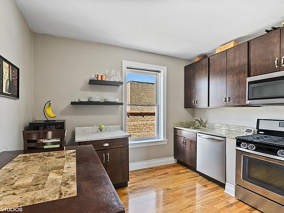 4th image of 5449 W Sunnyside Ave #3