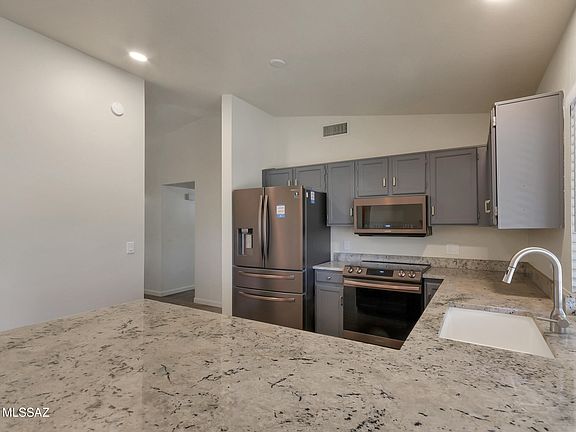 3rd image of 7221 E Clayridge Dr