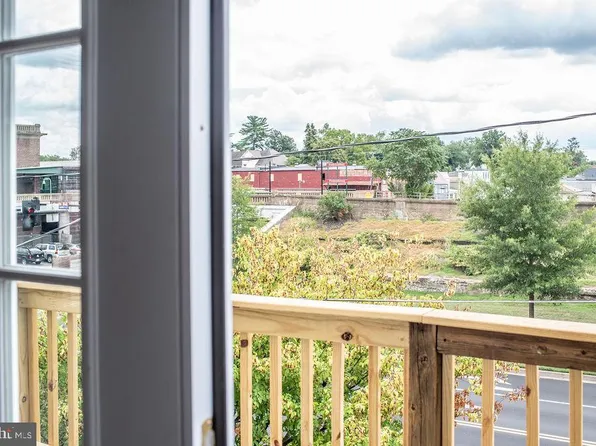 12 Lafayette Sta #2, Fredericksburg, VA 22401